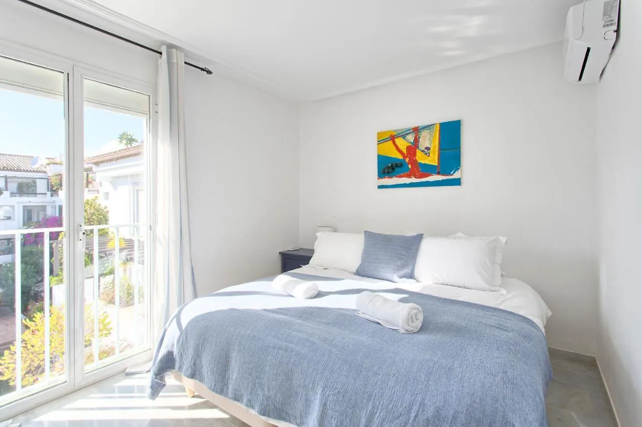 Penthouse Las Jacarandas Apartment Estepona 0*,  Spain