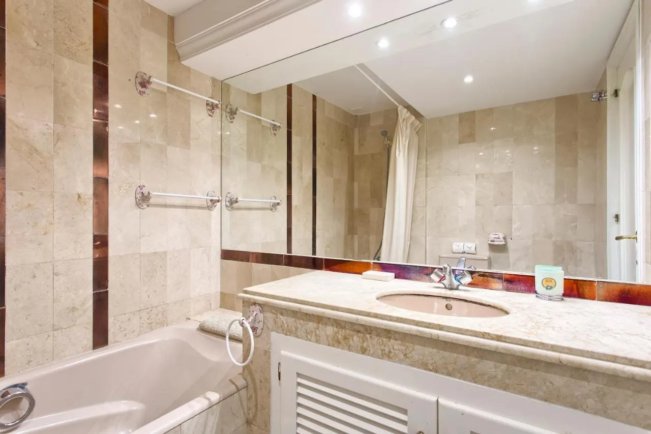 Penthouse Las Jacarandas Apartment Estepona Spain