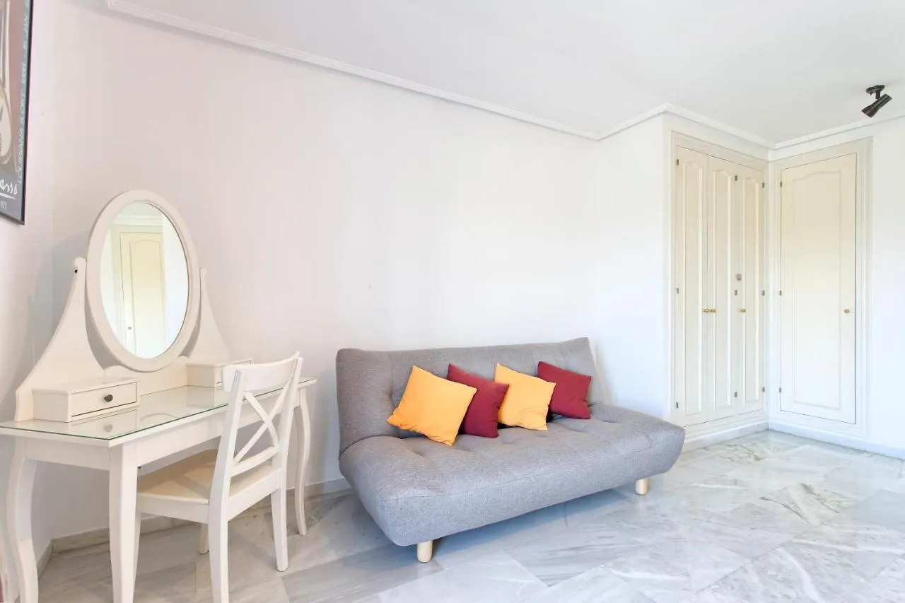 Penthouse Las Jacarandas Apartment Estepona Spain