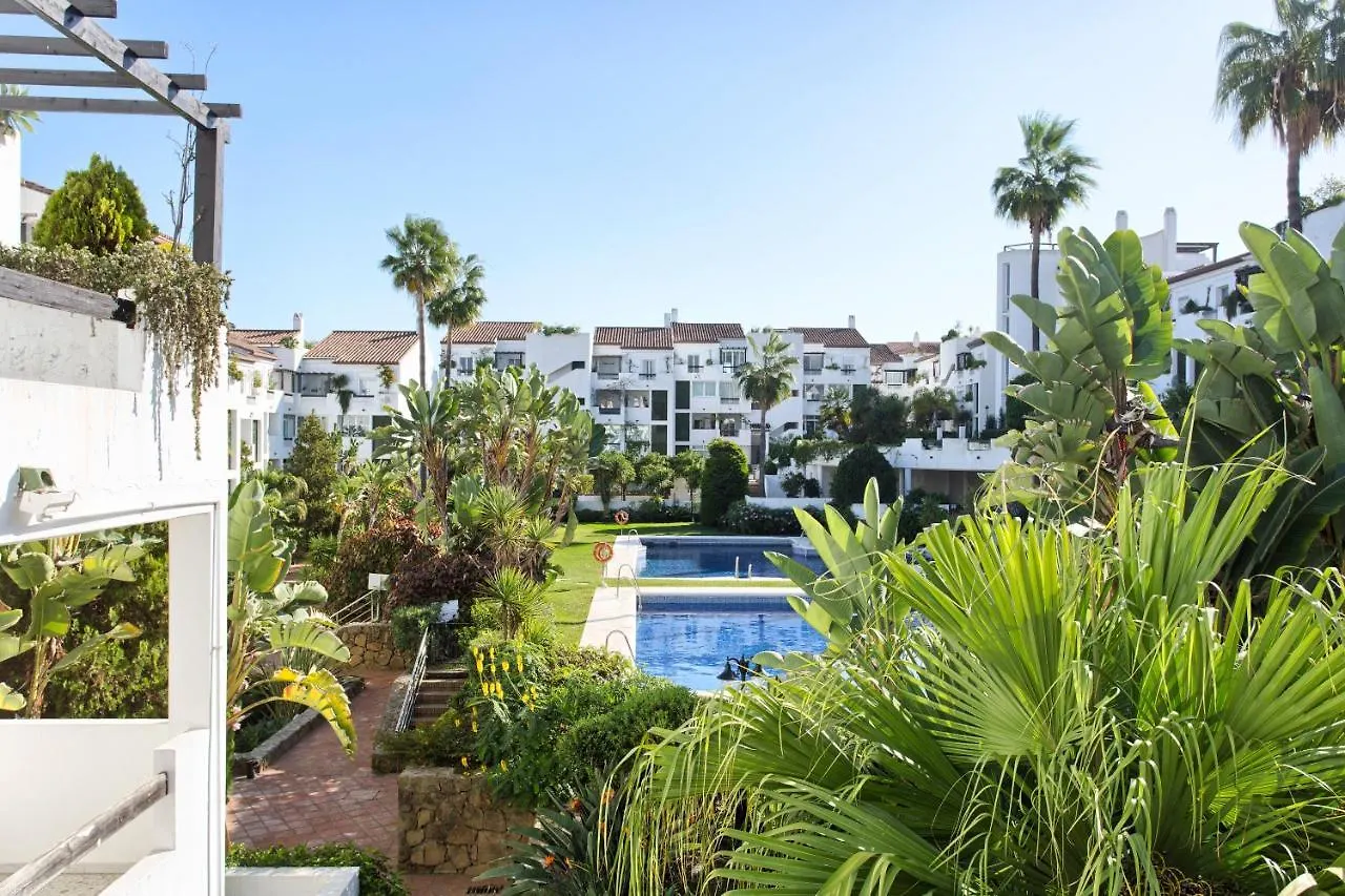 Penthouse Las Jacarandas Apartment Estepona