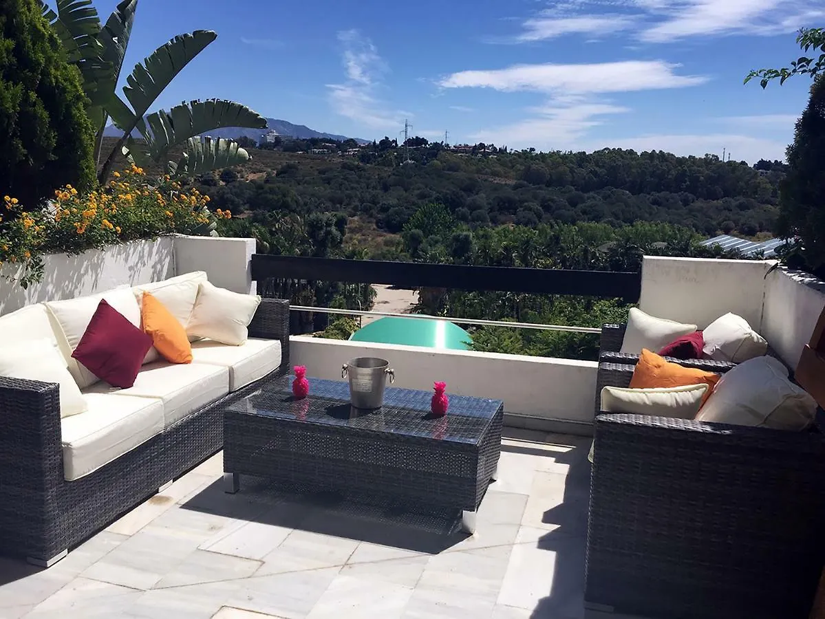 Penthouse Las Jacarandas Apartment Estepona