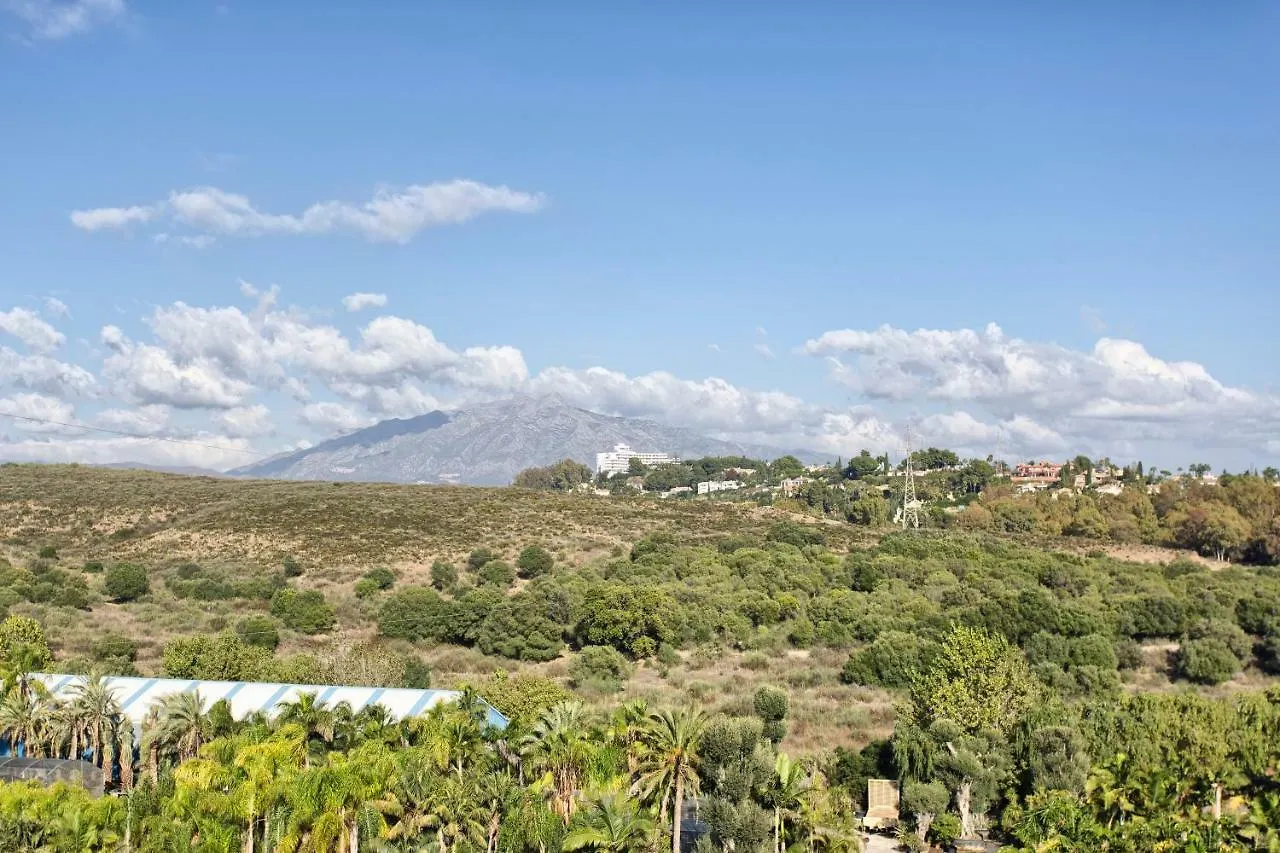 Penthouse Las Jacarandas Apartment Estepona