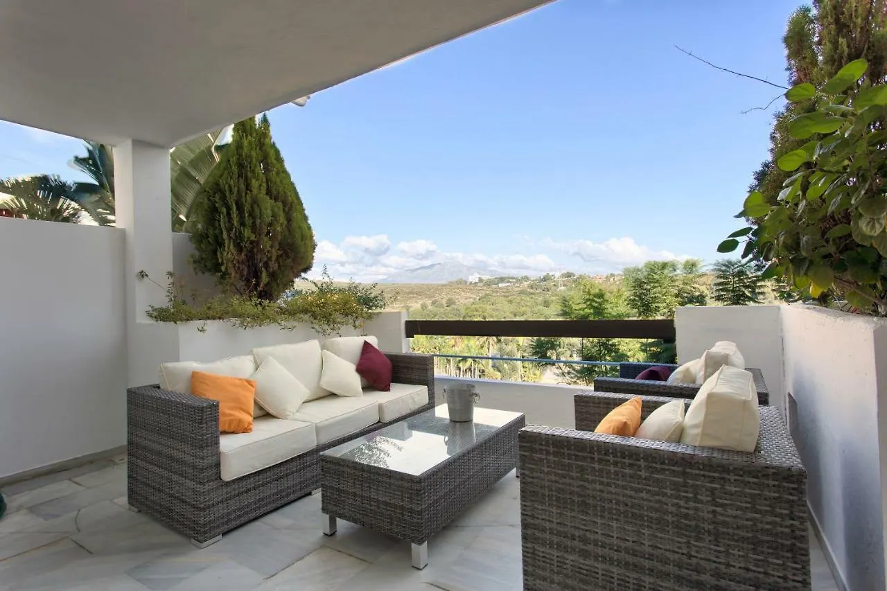 Penthouse Las Jacarandas Apartment Estepona