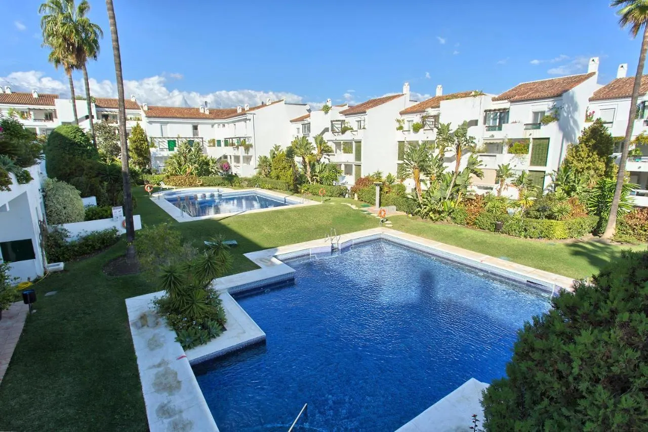 Penthouse Las Jacarandas Apartment Estepona