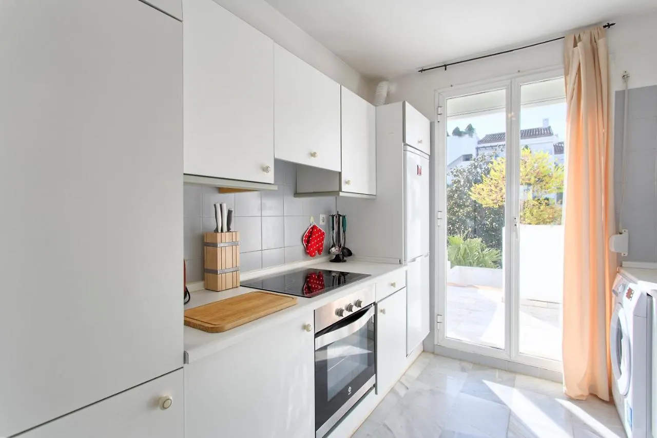 Penthouse Las Jacarandas Apartment Estepona